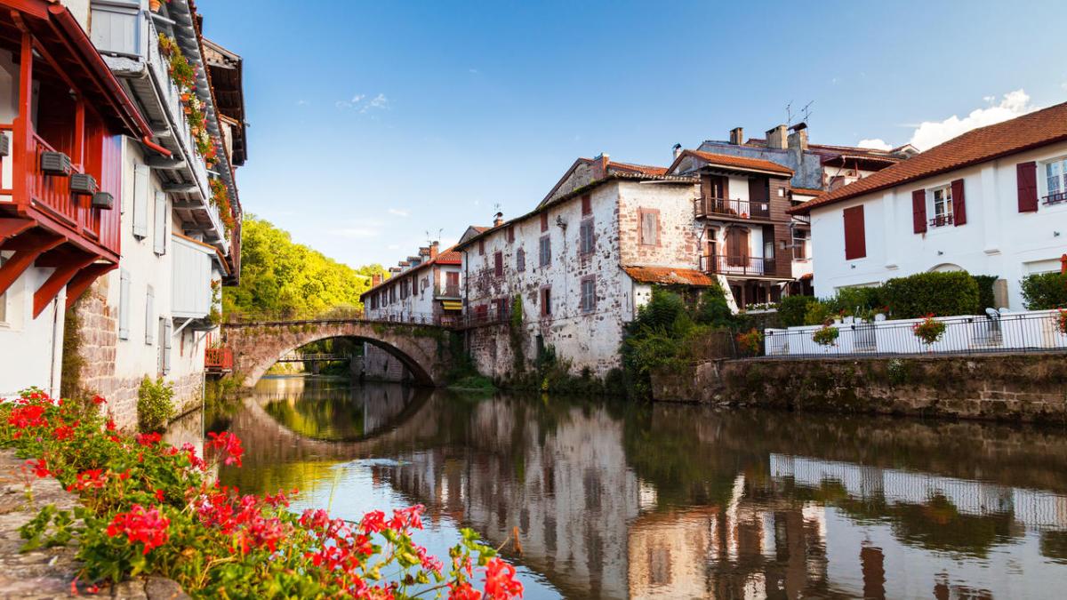 Tourisme autour d'Irouleguy SaintJeanPieddePort Visite Irouleguy Tourisme autour d'Irouleguy SaintJeanPieddePort Visite Irouleguy